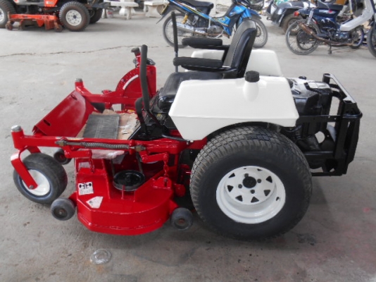 รถตัดหญ้า TORO Exmark 3 ใบตัด