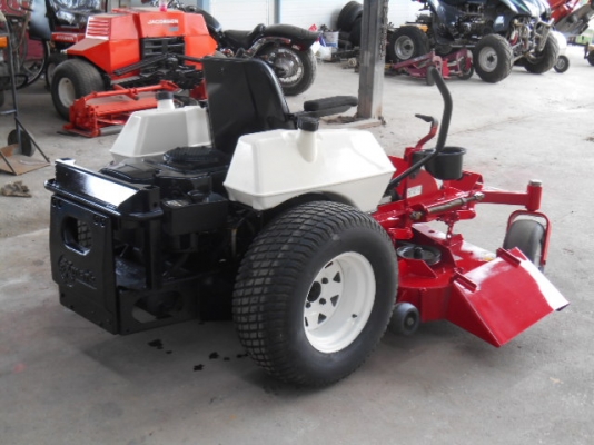 รถตัดหญ้า TORO Exmark 3 ใบตัด