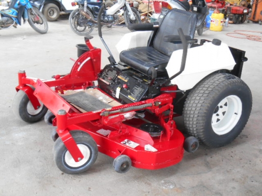 รถตัดหญ้า TORO Exmark 3 ใบตัด