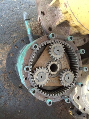 โป๊ะสวิง kobelco SK120-5 เก่าญี่ปุ่น ไม่มีมอเตอร์ ราคา 60,000 บาท โป๊ะสวิง kobelco SK120-5 เก่าญี่ปุ่น ไม่มีมอเตอร์ ราคา 60,000 บาท