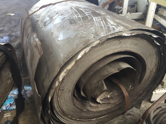 ขายสแตนเลสแผ่น 304ยกม้วนครับ มี2ม้วน ขายชั่งกิโลยกม้วน โลละ70บาทครับ