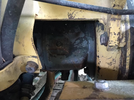 KOMATSU 30-7E ขนาดPC-30<คอลโทนสั้นปั๊มนิ้ว>รถเก่านอกมีเอกสาร☎️ติดต่อ 085-5632278 (ราคาต่อรองได้)