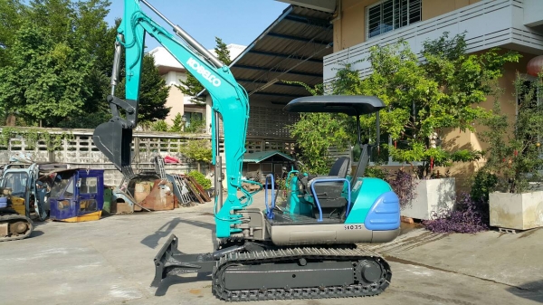 ขาย รถขุด KOBELCO รุ่น SK035 มือสองญี่ปุ่น แทรกเหล็ก สลักแน่น ปั้มนิ้ว คอนโทรลสั้น ทำงานไว สวยพร้อม ใช้งาน มือถือ/LINE ID : 0818753444 ขาย รถขุด KOBELCO รุ่น SK035 มือสองญี่ปุ่น แทรกเหล็ก สลักแน่น ปั้มนิ้ว คอนโทรลสั้น ทำงานไว สวยพร้อม ใช้งาน มือถือ/LINE ID : 0818753444