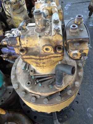 โป๊ะสวิง CAT330B เก่าญี่ปุ่น ราคา 170,000 บาท โป๊ะสวิง CAT330B เก่าญี่ปุ่น ราคา 170,000 บาท