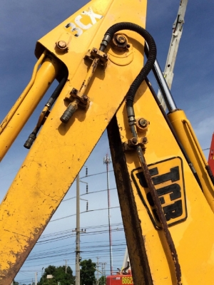 รถตักล้อยางหลังขุด JCB 3CX สภาพพร้อมใช้
