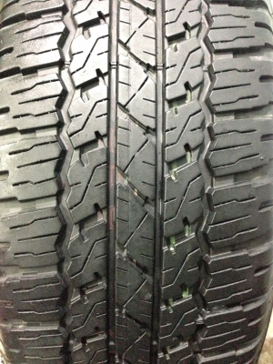 แม็กป้ายแดง โตโยต้า เรโว่ พร้อมยาง 265-65-17 เส้นสีชัดๆ แม็กป้ายแดง โตโยต้า เรโว่ พร้อมยาง 265-65-17 เส้นสีชัดๆ