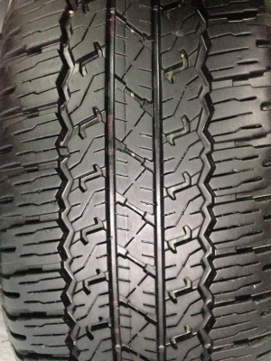 แม็กป้ายแดง โตโยต้า เรโว่ พร้อมยาง 265-65-17 เส้นสีชัดๆ แม็กป้ายแดง โตโยต้า เรโว่ พร้อมยาง 265-65-17 เส้นสีชัดๆ