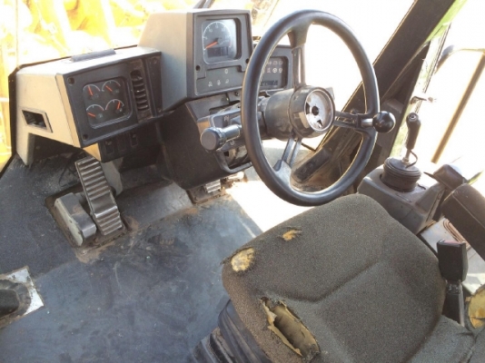 รถตักล้อยาง CAT 950G สภาพสวยพร้อมใช้