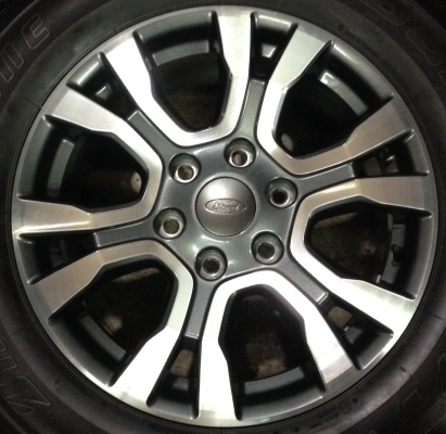 แม็กป้ายแดง ford ranger ขอบ18 พร้อมยางป้ายแดง 265-60-18 ปี16