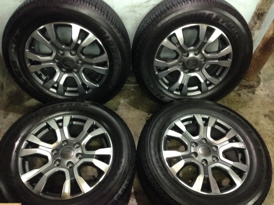 แม็กป้ายแดง ford ranger ขอบ18 พร้อมยางป้ายแดง 265-60-18 ปี16