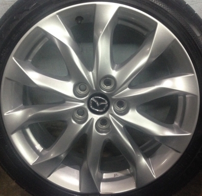 แม็ก NEW MAZDA3 ขอบ 18 พร้อมยาง 215-45-18 ปลายปี 15 แม็ก NEW MAZDA3 ขอบ 18 พร้อมยาง 215-45-18 ปลายปี 15
