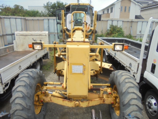 ขายรถเกรด KOMATSU GD505A-3AE  สภาพสวยพร้อมใช้งานนำเข้าจากญี่ปุ่น ติดต่อ อำพล 090-9694506/ 080-3031241