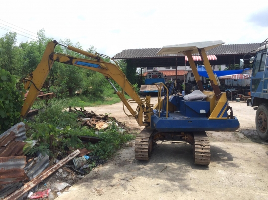 ขาย komatsu pc-10-5