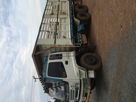 ขายดาว DECA320maxlord. ปี50 สภาพสวยๆๆ2เพลาดั้ม กะบะเหล็กคอกเกษตร