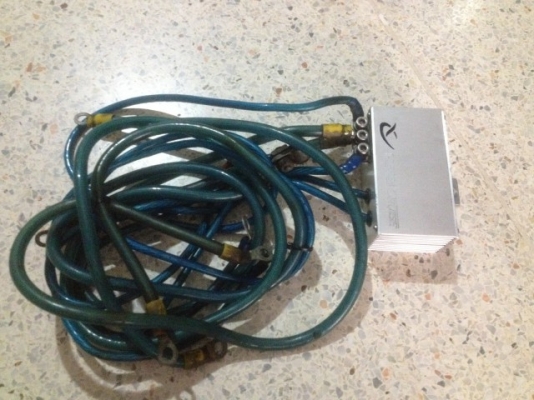 กล่องเรียงกระแสไฟ Apexi versa cruise ครบชุดพร้อมสายกาวเก่าญี่ปุ่นเเท้ใช้งานได้