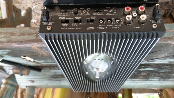 แอมclarion apa4320 มีรางวัลจากออโตซาวด์กรังปรีเป็นการันตีคุณภาพเสียง กำลังสุง160*4peak