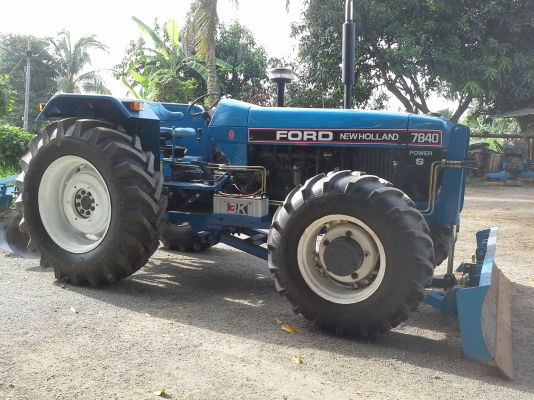 ขาย 7840 คาราโล่ เกียรกลาง6สูบดันหน้าผาน 3 เอกสารเล่มทะเบืยน