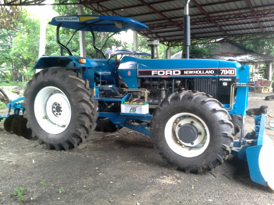 ขาย 7840 คาราโล่ เกียรกลาง6สูบดันหน้าผาน 3 เอกสารเล่มทะเบืยน