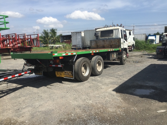 ขายรถ10ล้อแม่ลูก 320 ปี2550isuzuสภาพบางเดิมทั้งคันแยกหัวหางก็ได้ครับ