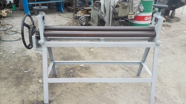 ** SOLD ** ม้วนมือหมุน ขนาด 4 ฟ. 120 cm. สังกะสีรางพับเหล็กบางเหมาะ!!