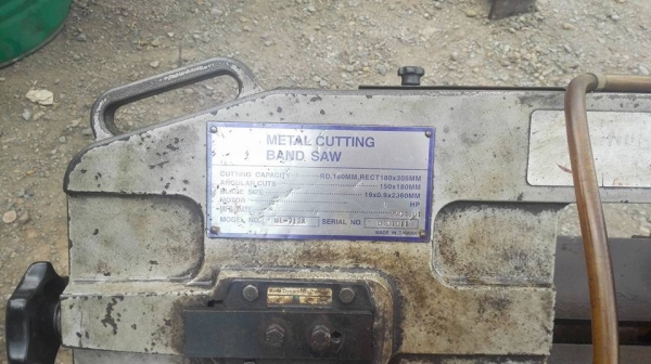 ** SOLD **เลื่อยสายพานใต้หวัน 7"นิ้ว หมุนองศาที่ปากกา ไฟ 380V มาเทสได้!!