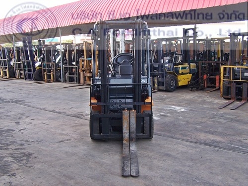 ขาย รถโฟล์คลิฟท์ TOYOTA รุ่น 7FD15