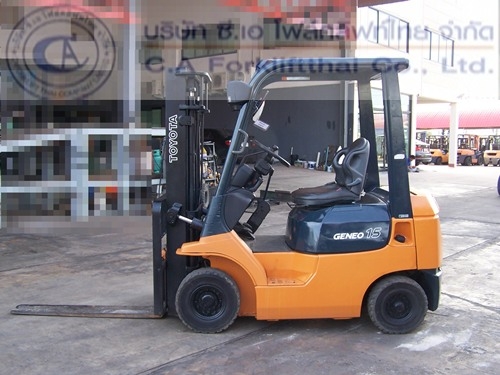 ขาย รถโฟล์คลิฟท์ TOYOTA รุ่น 7FD15