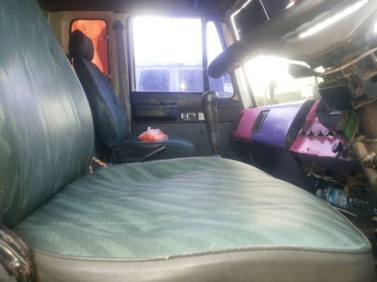 ขาย10ล้อดั้ม. 2เพลา.  เอกสารพร้อมโอน