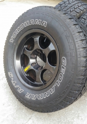 ล้อพร้อมยางสวยๆ 265/70/16 ล้อพร้อมยางสวยๆ 265/70/16