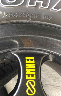 ล้อพร้อมยางสวยๆ 265/70/16 ล้อพร้อมยางสวยๆ 265/70/16