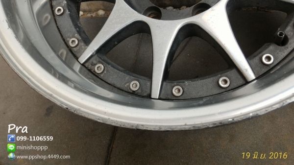 ล้อ Hurricane racing HR385 Japan ขอบ 16 6รู กว้าง 8.5นิ้ว อ็อฟ -35 เป็นล้อหายากอีกรุ่นค่ะ