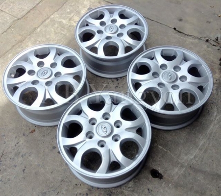 ล้อแม็ก Hyundai H1 ขอบ16 ล้อแม็ก Hyundai H1 ขอบ16