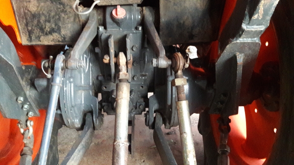 ขายรถไถคูโบต้าL4708spปี57ใบมีดผาล4และพร้อมใช้ครับ