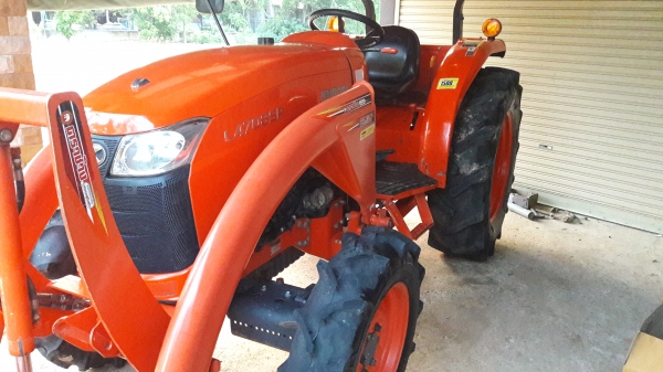 ขายรถไถคูโบต้าL4708spปี57ใบมีดผาล4และพร้อมใช้ครับ