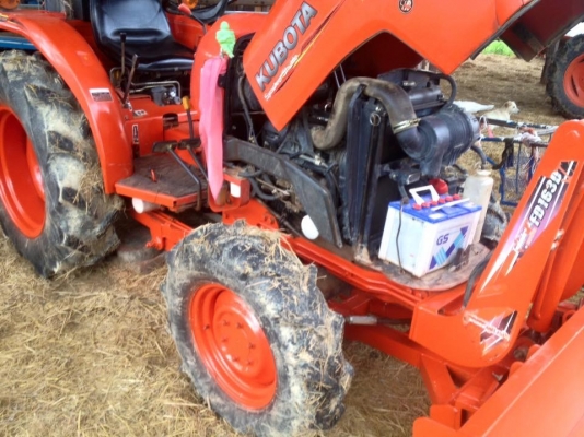 ขายรถไถติดต่อ0867220456คูโบต้า34. ปี54. มีใบดัน.  กับ.   โรตารี่