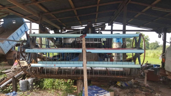 ขาย รถเกี่ยวข้าว อุ้ม 1.5 ตัน สภาพพร้อมใช้งาน เครื่อง 6HE1 195 แรงม้า ช่วงล่างดี ขาย รถเกี่ยวข้าว อุ้ม 1.5 ตัน สภาพพร้อมใช้งาน เครื่อง 6HE1 195 แรงม้า ช่วงล่างดี