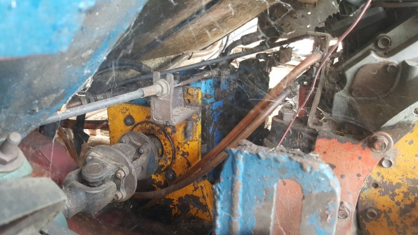 ขาย รถเกี่ยวข้าว อุ้ม 1.5 ตัน สภาพพร้อมใช้งาน เครื่อง 6HE1 195 แรงม้า ช่วงล่างดี ขาย รถเกี่ยวข้าว อุ้ม 1.5 ตัน สภาพพร้อมใช้งาน เครื่อง 6HE1 195 แรงม้า ช่วงล่างดี