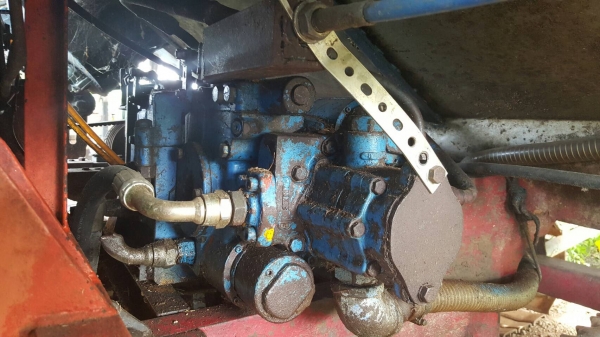 ขาย รถเกี่ยวข้าว อุ้ม 1.5 ตัน สภาพพร้อมใช้งาน เครื่อง 6HE1 195 แรงม้า ช่วงล่างดี ขาย รถเกี่ยวข้าว อุ้ม 1.5 ตัน สภาพพร้อมใช้งาน เครื่อง 6HE1 195 แรงม้า ช่วงล่างดี