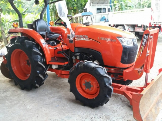 ขายรถไถคูโบต้า KUBOTA L 3608SP พร้อมชุดใบมีดดันหน้าคานล่าง ผาน 6X22 ขายรถไถคูโบต้า KUBOTA L 3608SP พร้อมชุดใบมีดดันหน้าคานล่าง ผาน 6X22