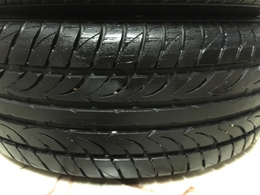 ขายยาง MAXXIS รุ่น MA-E1 185/60R13 ผลิตปี 10