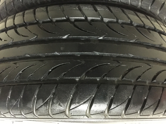ขายยาง MAXXIS รุ่น MA-E1 185/60R13 ผลิตปี 10