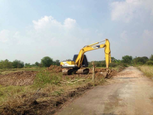 ให้เช่า แบ็คโฮ แทรกเตอร์ รถบด 6-10ล้อ รับถมดิน