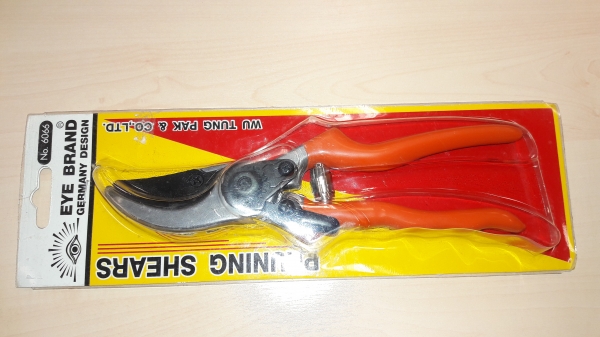 ขายกรรไกรตัดกิ่งไม้ตราตา Germany.ใบมีดคมกริบ