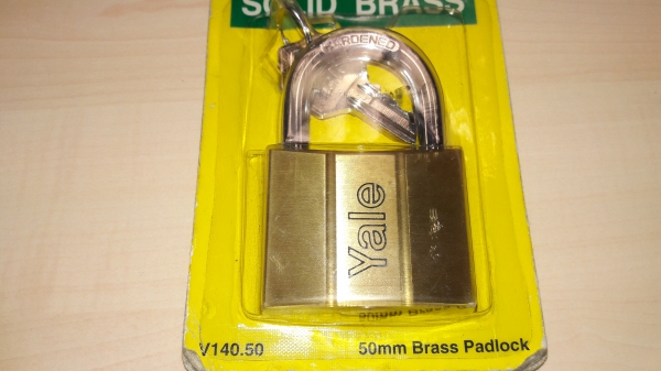 ขายแม่กุญแจYALE made in USA.ทองเหลือง ขนาด50 mm.เก่าเก็บ