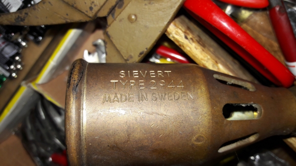 ขายหัวเป่าพ่นไฟทองเหลืองงานเก่าเก็บสวีเดนสวยงามมาก Made in Sweden. ขายหัวเป่าพ่นไฟทองเหลืองงานเก่าเก็บสวีเดนสวยงามมาก Made in Sweden.