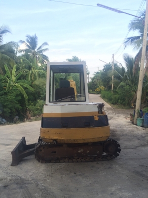 ขายรถขุดเล็กนำเข้าจากญี่ปุ่นkomatsu pc30-6 สภาพสวยพร้อมใช้งาน สนใจติดต่อ089-2579650 ดูรถได้ที่อำเภอนครชัยศรีจังหวัดนครปฐม