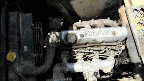 ขาย 185,000 CAT E 70  เครื่องดี ปั้มดี ตัวเดินเงียบ เอวหลวม เอกสารอินวอยท์ รถอยู่ จ.กาฬสินธุ์  090-772-3710 090-772-3708