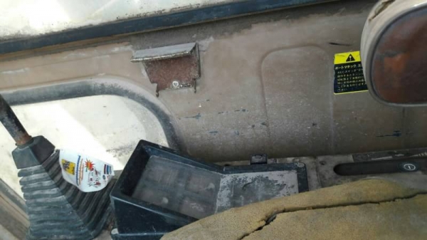 ขาย 185,000 CAT E 70  เครื่องดี ปั้มดี ตัวเดินเงียบ เอวหลวม เอกสารอินวอยท์ รถอยู่ จ.กาฬสินธุ์  090-772-3710 090-772-3708