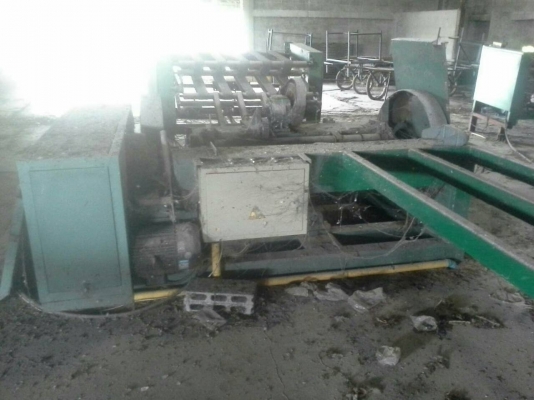 ขายเครื่องจักร ผลิตไม้แผ่น ใช้งานมาน้อย ครบชุด พร้อมตั้งโรงงานได้