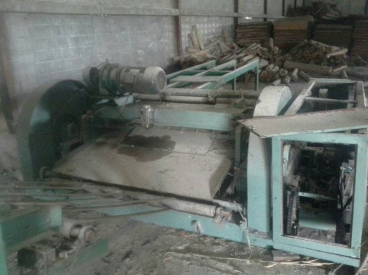 ขายเครื่องจักร ผลิตไม้แผ่น ใช้งานมาน้อย ครบชุด พร้อมตั้งโรงงานได้